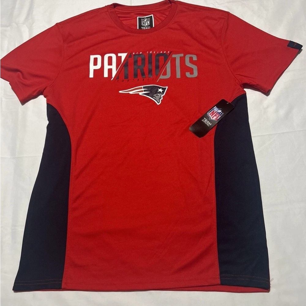 🔥Red New England Patriots Game Day T-shirt Size S🔥🏈